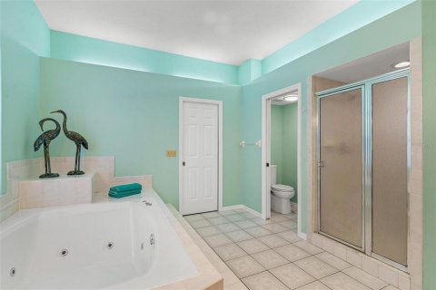 House in Tavares, Florida 4 bedrooms, 253.25 sq.m. № 1881413 - photo 26