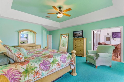 House in Tavares, Florida 4 bedrooms, 253.25 sq.m. № 1881413 - photo 23