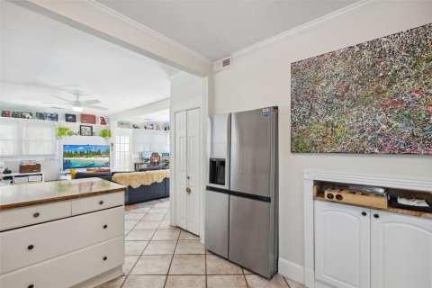 Commercial property in Saint Petersburg, Florida 390.38 sq.m. № 1670032 - photo 17