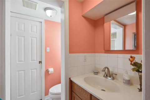 Commercial property in Saint Petersburg, Florida 390.38 sq.m. № 1670032 - photo 13