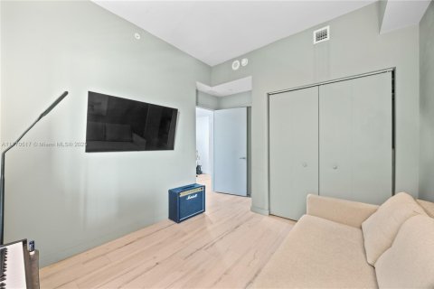 Copropriété à vendre à Miami, Floride: 2 chambres, 98.2 m2 № 1712474 - photo 16