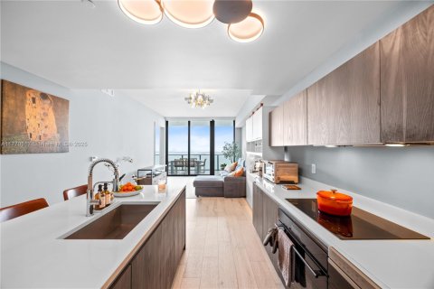 Copropriété à vendre à Miami, Floride: 2 chambres, 98.2 m2 № 1712474 - photo 6