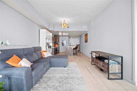 Copropriété à vendre à Miami, Floride: 2 chambres, 98.2 m2 № 1712474 - photo 3