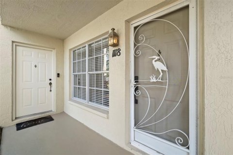 Condo in New Port Richey, Florida, 2 bedrooms  № 1886287 - photo 2