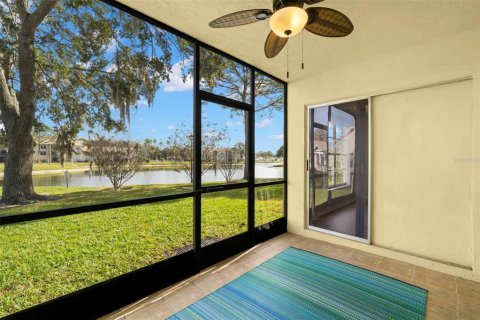 Condo in New Port Richey, Florida, 2 bedrooms  № 1886287 - photo 13