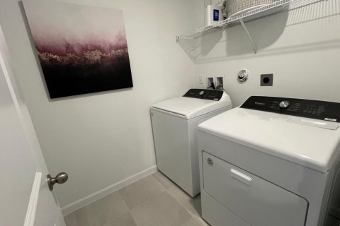 Touwnhouse à louer à St. Lucie, Floride: 3 chambres, 138.05 m2 № 2343001 - photo 19