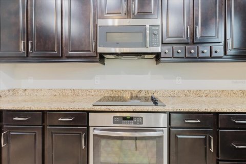 Casa en alquiler en Lakeland, Florida, 5 dormitorios, 319.58 m2 № 1906102 - foto 18