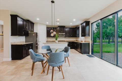 Casa en alquiler en Lakeland, Florida, 5 dormitorios, 319.58 m2 № 1906102 - foto 11