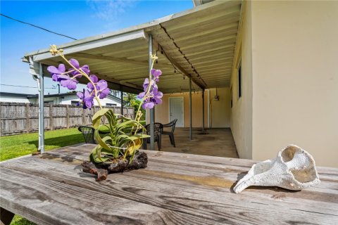 House in Homestead, Florida 3 bedrooms, 130.99 sq.m. № 1930120 - photo 21