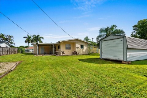 House in Homestead, Florida 3 bedrooms, 130.99 sq.m. № 1930120 - photo 22