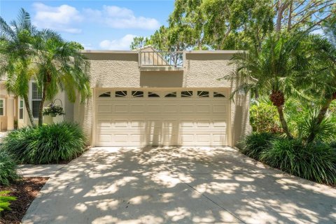 Townhouse in Saint Petersburg, Florida 3 bedrooms, 193.7 sq.m. № 1742875 - photo 3
