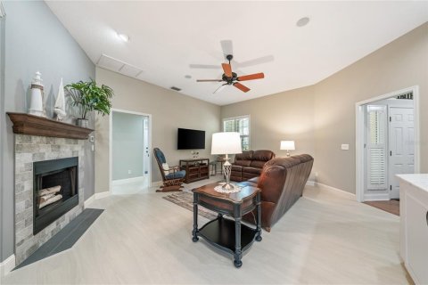 Townhouse in Saint Petersburg, Florida 3 bedrooms, 193.7 sq.m. № 1742875 - photo 16
