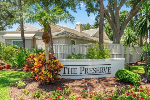 Townhouse in Saint Petersburg, Florida 3 bedrooms, 193.7 sq.m. № 1742875 - photo 5