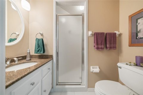 Townhouse in Saint Petersburg, Florida 3 bedrooms, 193.7 sq.m. № 1742875 - photo 26