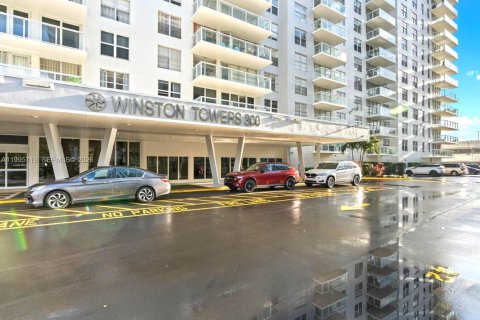 Condo in Sunny Isles Beach, Florida, 2 bedrooms № 2065767 - photo 7
