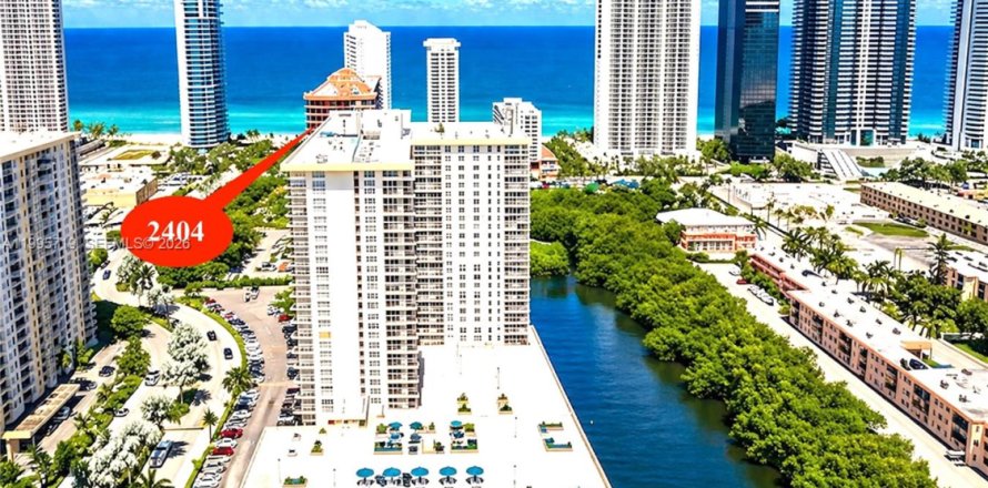 Condo in Sunny Isles Beach, Florida, 2 bedrooms № 2065767