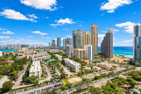 Condo in Sunny Isles Beach, Florida, 2 bedrooms № 2065767 - photo 4