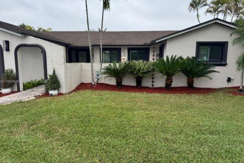 Купить виллу или дом в Майами, Флорида 4 спальни, 179.3м2, № 2047518 - фото 2