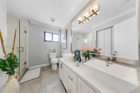 Купить виллу или дом в Майами, Флорида 4 спальни, 179.3м2, № 2047518 - фото 24