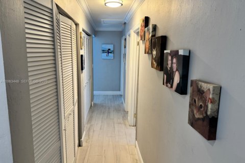 Купить виллу или дом в Майами, Флорида 4 спальни, 179.3м2, № 2047518 - фото 15