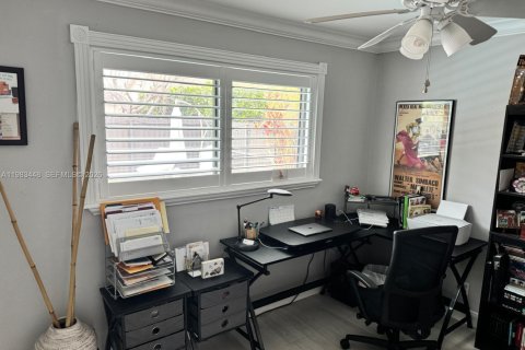 Купить виллу или дом в Майами, Флорида 4 спальни, 179.3м2, № 2047518 - фото 12