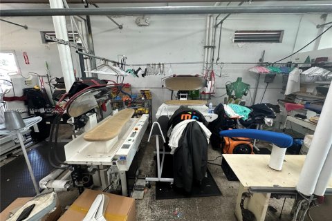 Commercial property in Dania Beach, Florida № 1959215 - photo 6