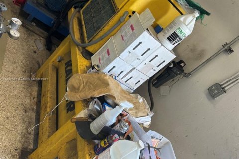 Commercial property in Dania Beach, Florida № 1959215 - photo 8