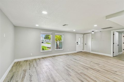 Купить виллу или дом в Гудзон, Флорида 4 комнаты, 158.49м2, № 1786880 - фото 19