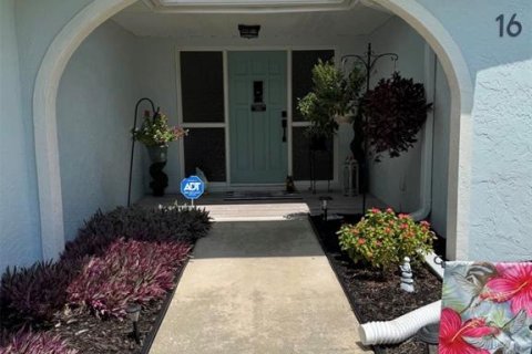 Villa ou maison à louer à Palm Coast, Floride: 2 chambres, 140.28 m2 № 2114011 - photo 3