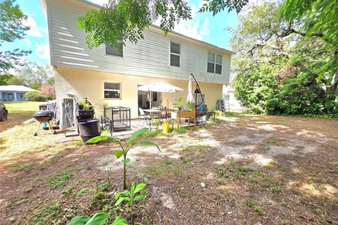 House in Spring Hill, Florida 4 bedrooms, 206.43 sq.m. № 2217707 - photo 29