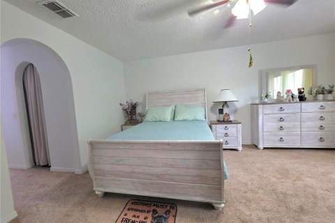 House in Spring Hill, Florida 4 bedrooms, 206.43 sq.m. № 2217707 - photo 18