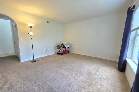 House in Spring Hill, Florida 4 bedrooms, 206.43 sq.m. № 2217707 - photo 8