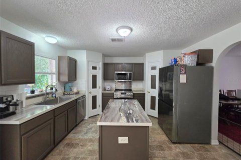 House in Spring Hill, Florida 4 bedrooms, 206.43 sq.m. № 2217707 - photo 6