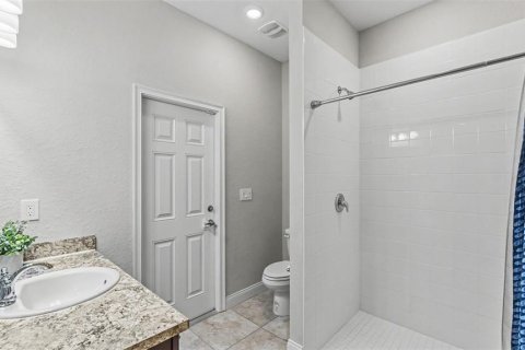 House in Lakeland, Florida 5 bedrooms, 245.26 sq.m. № 2296898 - photo 26