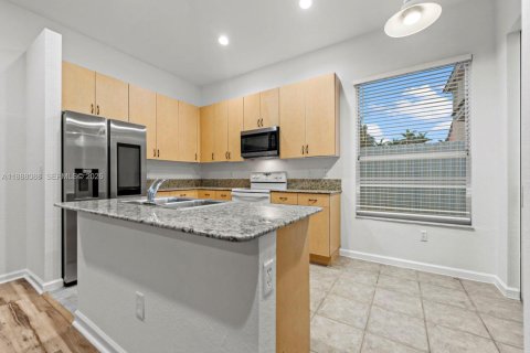 Villa ou maison à louer à Homestead, Floride: 3 chambres, 176.05 m2 № 2041745 - photo 11