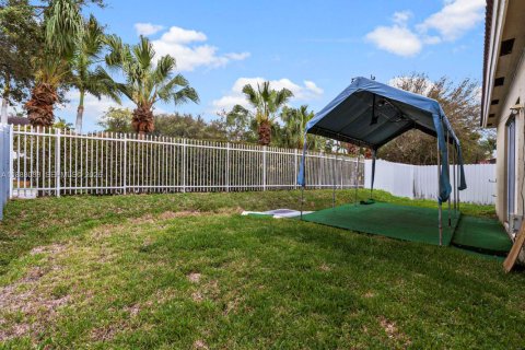 Villa ou maison à louer à Homestead, Floride: 3 chambres, 176.05 m2 № 2041745 - photo 28