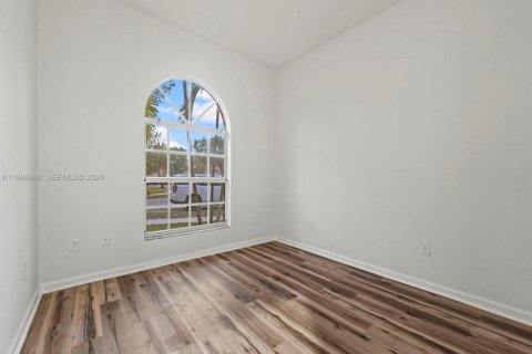 Villa ou maison à louer à Homestead, Floride: 3 chambres, 176.05 m2 № 2041745 - photo 26