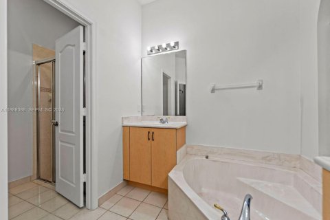 Villa ou maison à louer à Homestead, Floride: 3 chambres, 176.05 m2 № 2041745 - photo 20