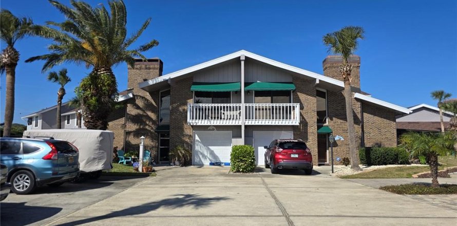 Casa en New Smyrna Beach, Florida 2 dormitorios, 134.99 m2 № 1556210
