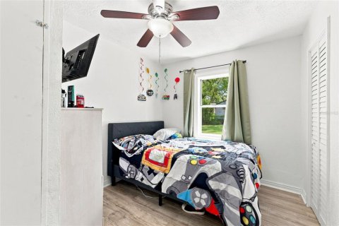Casa en venta en Tampa, Florida, 4 dormitorios, 86.96 m2 № 2349256 - foto 15