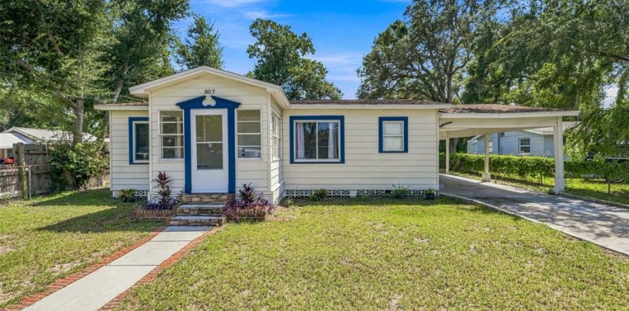 Casa en Tampa, Florida 4 dormitorios, 86.96 m2 № 2349256