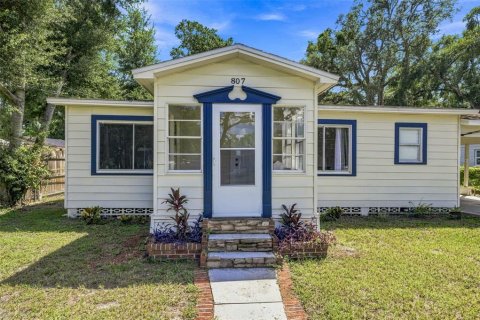 Casa en venta en Tampa, Florida, 4 dormitorios, 86.96 m2 № 2349256 - foto 3