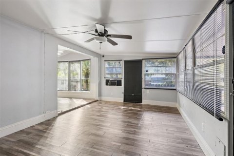 House in Apopka, Florida 2 bedrooms, 73.58 sq.m. № 2100490 - photo 2