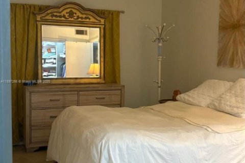 Купить кондоминиум в Лодердейл-Лейкс, Флорида 1 спальня, 63.55м2, № 1948767 - фото 7