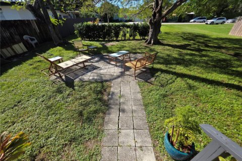 Casa en alquiler en Fort Lauderdale, Florida, 1 dormitorio, 44.59 m2 № 1991240 - foto 15