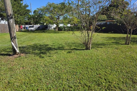 Casa en alquiler en Fort Lauderdale, Florida, 1 dormitorio, 44.59 m2 № 1991240 - foto 6