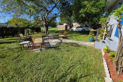 Casa en alquiler en Fort Lauderdale, Florida, 1 dormitorio, 44.59 m2 № 1991240 - foto 18