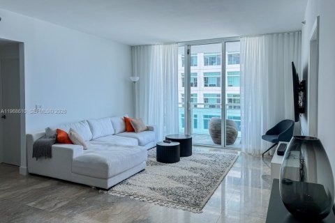 Снять в аренду кондоминиум в Майами, Флорида 2 спальни, 102.29м2, № 2031414 - фото 4