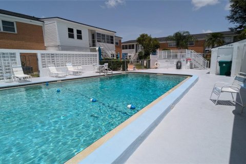 Condo in Port Charlotte, Florida, 2 bedrooms  № 2165956 - photo 30