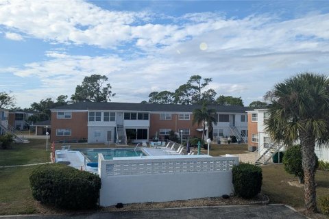 Condo in Port Charlotte, Florida, 2 bedrooms  № 2165956 - photo 29